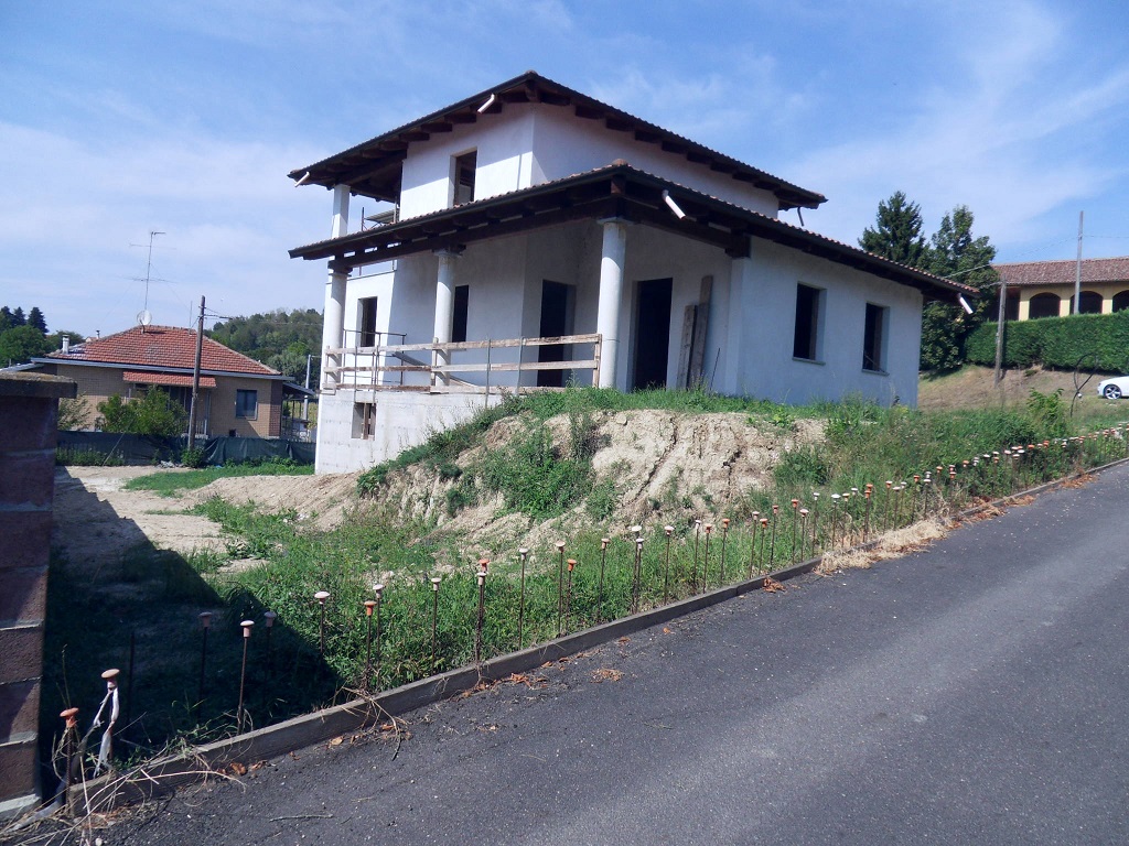 Villa in costruzione a Callianetto in comune di Castell'alfero